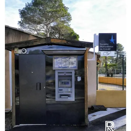 Chalet Superbe Mobil Home, Climatise, Ss Vis A Vis, Au Calme, Dans Super Domaine Frejus
