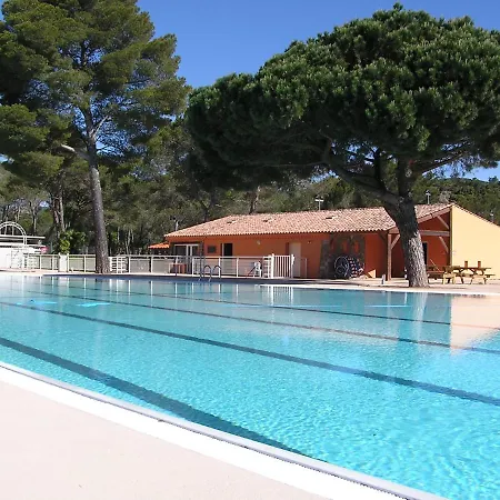 Chalet Superbe Mobil Home, Climatise, Ss Vis A Vis, Au Calme, Dans Super Domaine Frejus