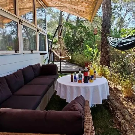 Chalet Superbe Mobil Home, Climatise, Ss Vis A Vis, Au Calme, Dans Super Domaine Frejus